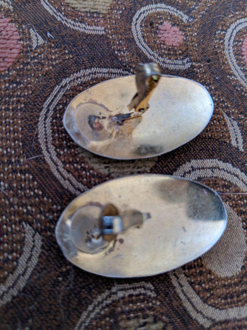 Metal earrings Clip on clasp Vintage earrings Clip on earrings Oval earrings Oval clip on earrings art Old earrings Antique earrings