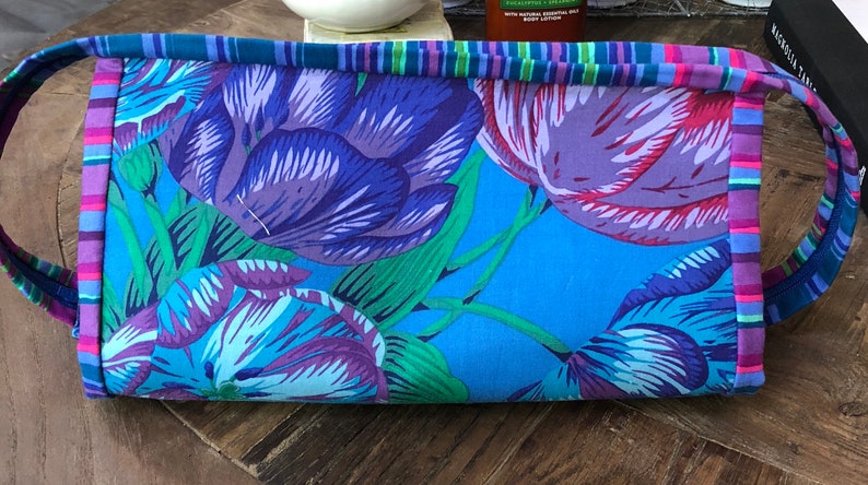 Blue Floral Zippered Organizer