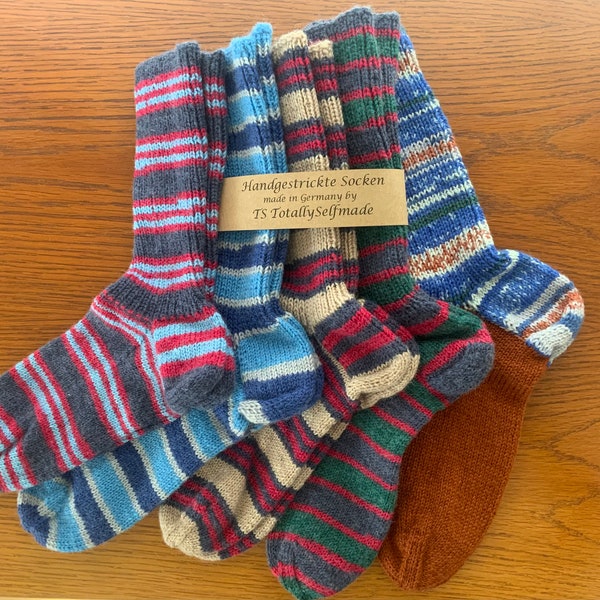 Handgestrickte Socken für Schuhgröße 45-47