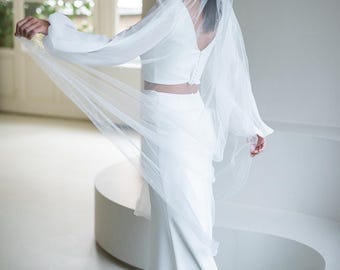 Nina's bridal veil with pearls
