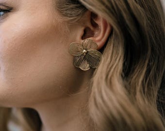 Mara floral bridal stud earrings in gold
