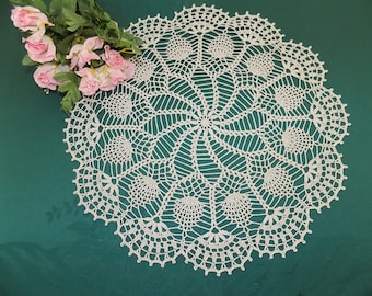 Doilies Crochet doilies "The most beautiful thing for your home" round beige 44 cm