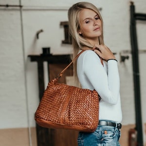 Leder Schultertasche CÉCILE Leder Rot-Braun | Damen Taschen Damen | Handgemachte Ledertasche Damen | Leder Handtasche Damen | Gift For Her
