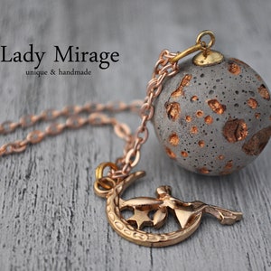 BESTSELLER Moon Fairy Concrete Necklace imagen 3