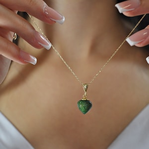 Green Jade Jewelry - 14k - Gemstone Necklace 925 Silver - Onion-Shaped Pendant - AAA Quality - Luxurious - Gift Idea for Wife