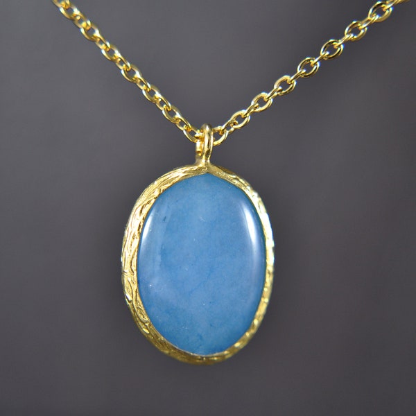 Chaîne de jade - plaqué or - laiton - bleu - chaîne courte - 45 cm - collier - ovale - pendentif - cadeau pour elle