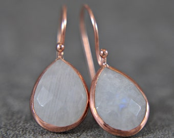 925 Silver - teardrop-shaped Moonstone Earrings -  faceted - gift for her - dangle drop earrings