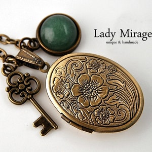 BESTSELLER Vintage Necklace with Locket for Photos with Jade and Key Bronze image 3