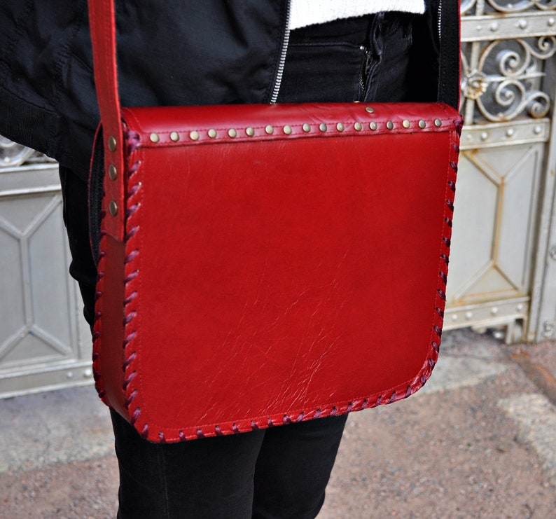 Taj Mahal Genuine Leather Bag Red image 3