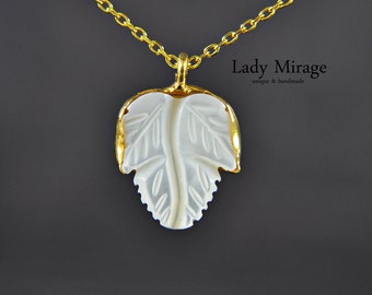 925 Sterling Silver - Mother-of-pearl Necklace -  Gold-plated - Leaf