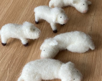 Hand felted sheep flock 5 pieces / Easter lamb / nativity figure