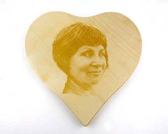 Maple wood heart 24x24xcm with your photo engraving