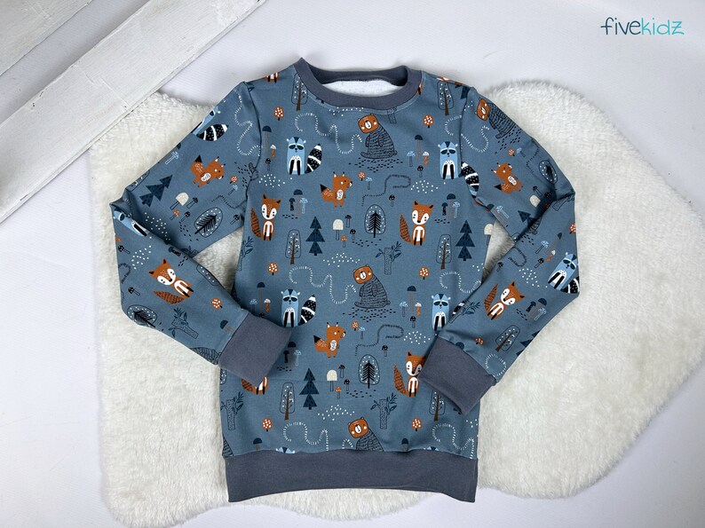 From 22.90 euros: Long-sleeved shirt, sweater, pullover, forest animals image 3