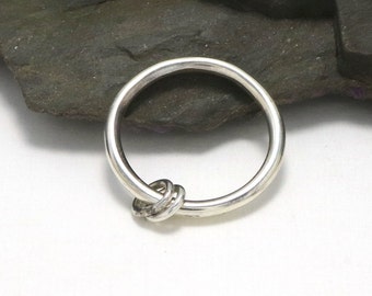 Silberring mit zwei kleinen Ringen, ein Ring aus vielen, 925er Sterling Silber