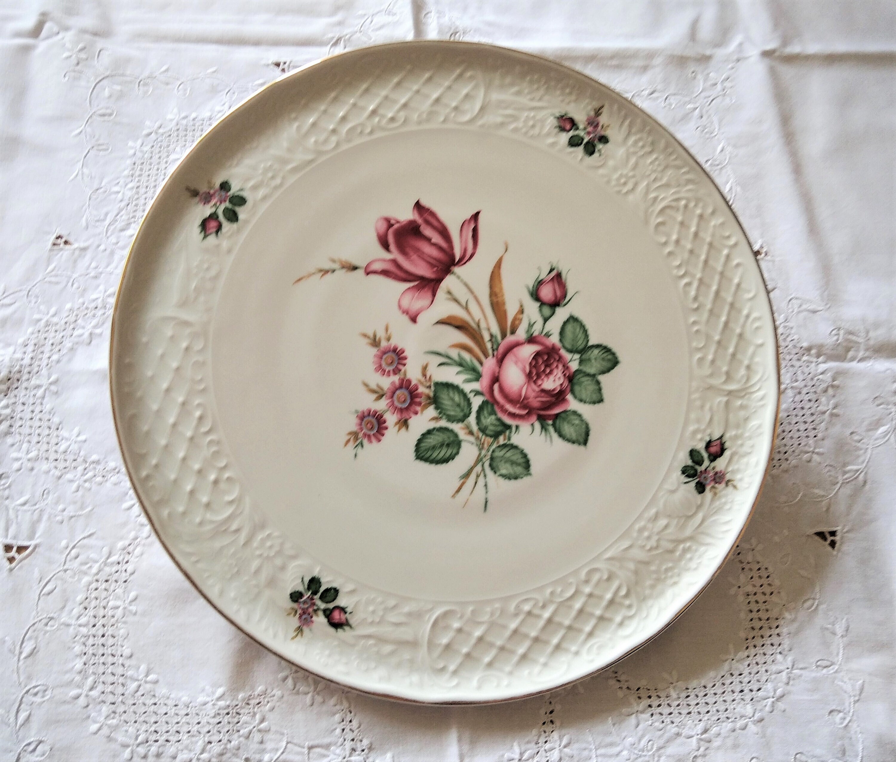 Large cake plateporcelain serving platecake plate Etsy