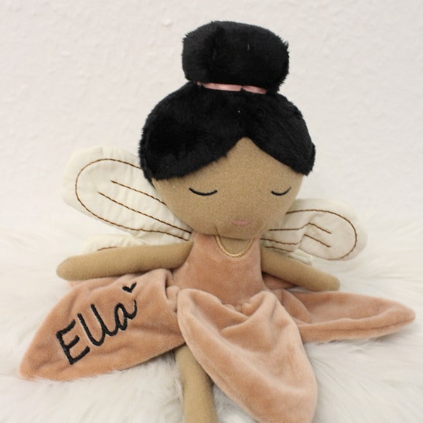 BESTICKT ! Kuscheltier Schmusetier Fee Fairy Mae mit Namen bestickt, Babygeschenk zur Geburt, personalisierte Geschenke für Babys, Fairy Mae