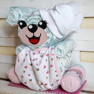 Orsetto di pannolini, torta di pannolini, regalo fatto di pannolini, regalo speciale per nascita o battesimo, vestitino per neonati, regalo per future mamme
