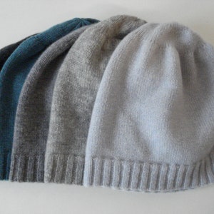 Beanie mit Rippenrand aus feinstem Cashmere, 18 Farben, gestrickt, Mütze, Strickmütze, Wollmütze Bild 3