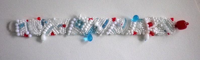 Pearl bracelet embroidered, maritime, pearl work, unique jewellery, bridal jewellery, bracelet, beadwork, white, image 3