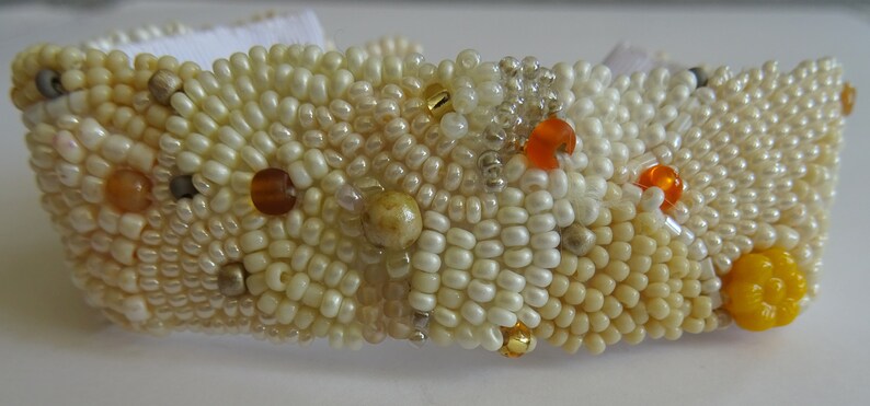 Perlenarmband, Manschette, gestickt, Beadwork, cremfarben, Hochzeit, Bracelet, Bild 7