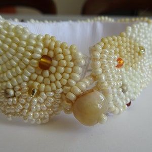 Perlenarmband, Manschette, gestickt, Beadwork, cremfarben, Hochzeit, Bracelet, Bild 6