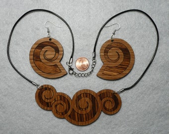 Collar "SCHNECKE-1" + pendientes conjunto