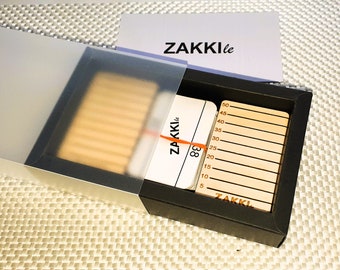 ZAKKI-le is een Racko reisspel voor maximaal 6 spelers! Unieke houten speelborden.