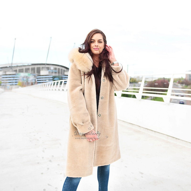 Chic Winter Teddy Bear Coat Outfit - Brunette from Wall Street
