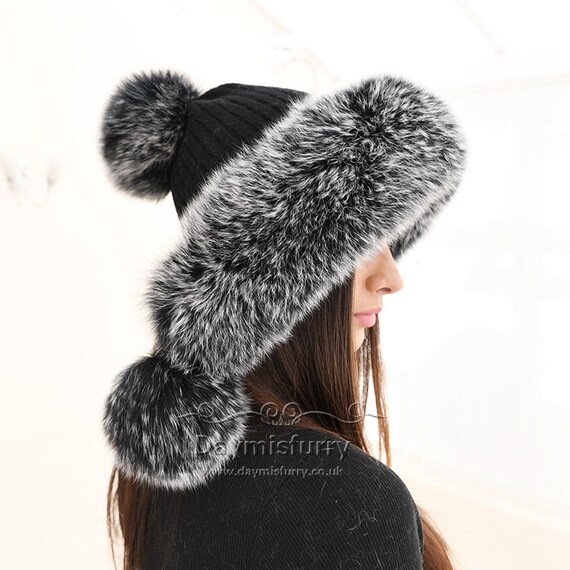 Cashmere Wool Knit Hat With Fox Fur 