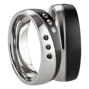 ausgefallene Partnerringe Eheringe Set Verlobungsringe Schwarz Silber schwarzer Stein Ringe mit Wunschgravur Bild 1