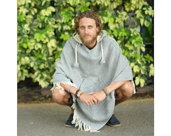 virblatt - poncho homme fait de chanvre et coton avec mandala brodé avec capuche & réversible - Abajo Hemp