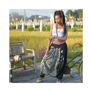 virblatt Genie pants black Harem pants Hippie pants with oriental printing Third Eye