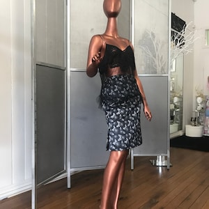 STREET STYLE Original digital print straight skirt.
