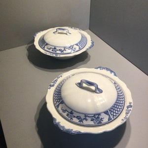 Johnson Brothers The Exeter Vegetable Tureen with Lid