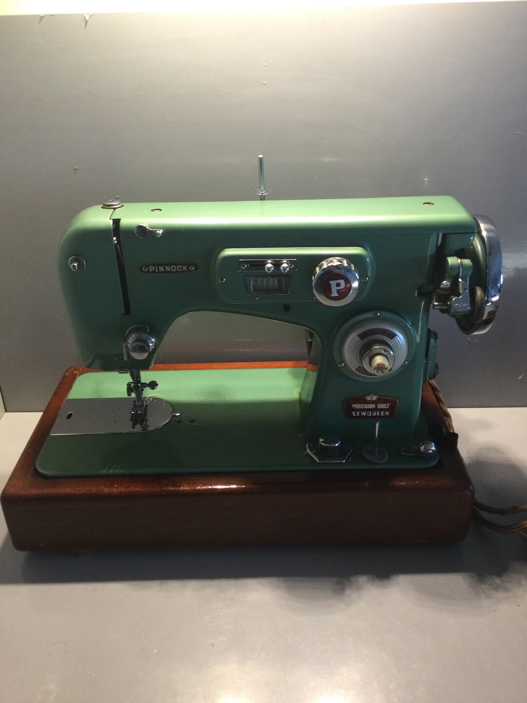 Pinnock Sew Queen Vintage Sewing Machine Etsy