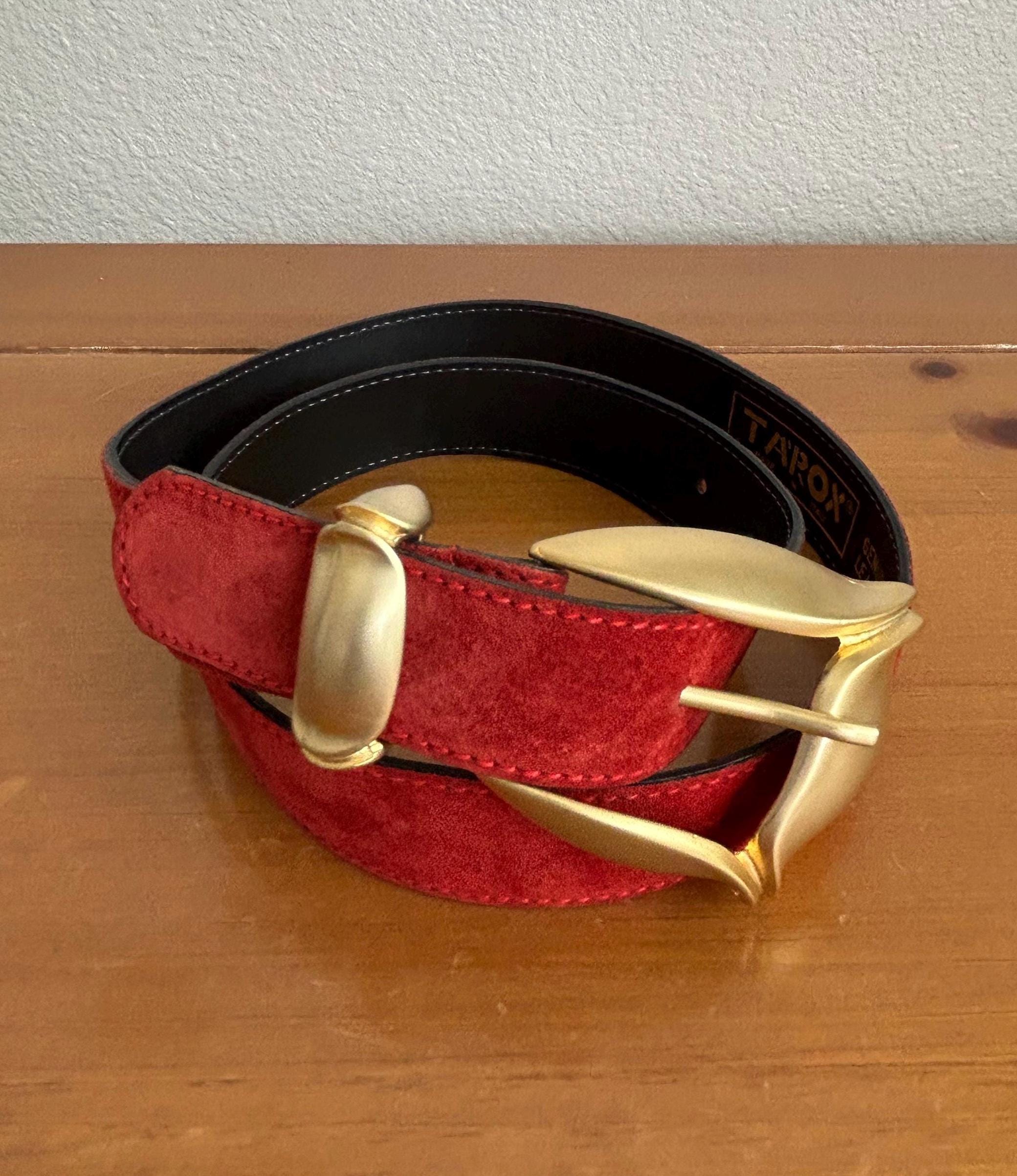 ⭐️Vintage Tarox Made In Italy Red Leather Gold Buckle With Chain Belt Sz-Sm/Med 2048440105-  main image 4