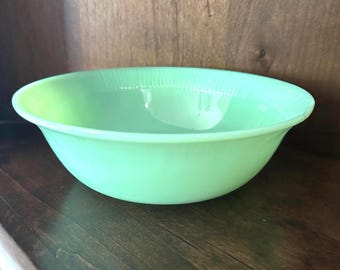 Vintage Fire King Oven Ware Green Jadeite Ribbed Jane Ray 8.25&quot; Serving Bowl