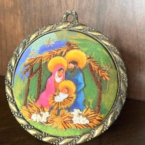 Vintage Christmas Nativity Ornament Creative Circle Embroidery Hanging Or Self Standing
