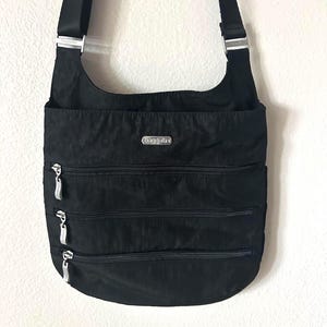 Baggallini Big ZIPPER Travel Crossbody Bag Black