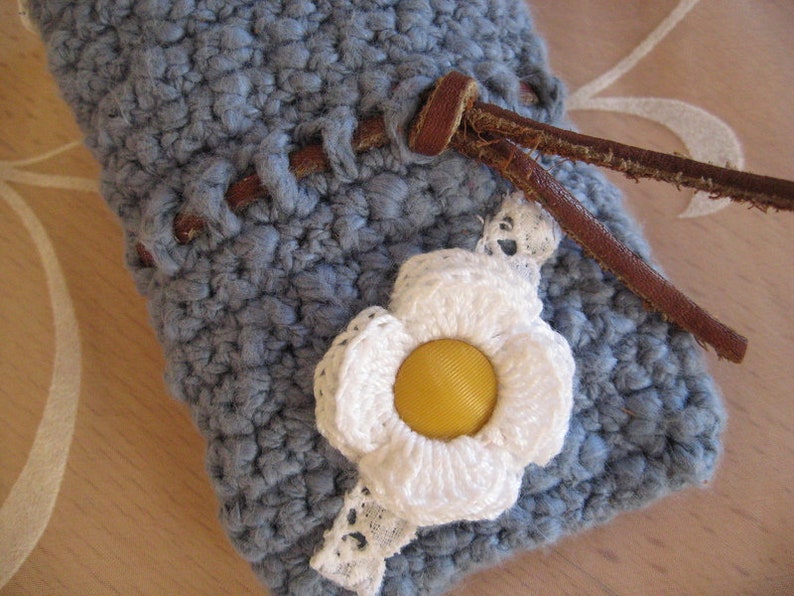 Case, bag in blue with flowers, crocheted image 1