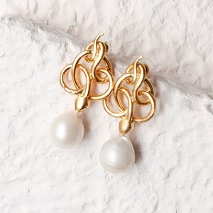 Snake Earrings, Black and White Pearl with Snake Earrings, Pearl Earrings, Valentine&#39;s Day Gifts, Gift for Her