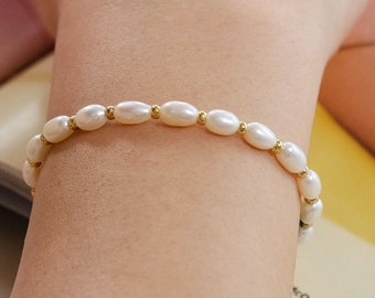 White Freshwater Pearl Bracelet , Delicate Tiny Stone Bracelet, Romantic Jewelry , June Birthstone , Gift For HER