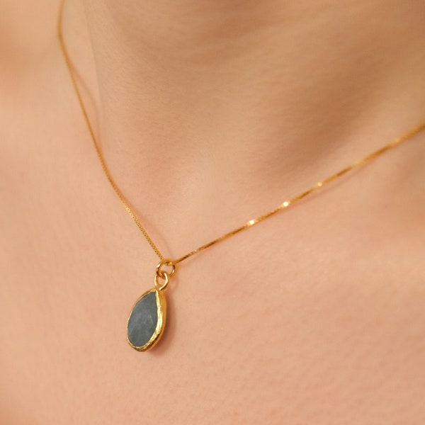 Collier de pierres précieuses simple, collier de pierre de naissance de mars, collier d’aigue-marine, collier de pierre de naissance moderne, cadeau pour maman, cadeau pour elle