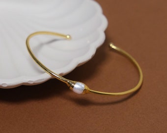 Adjustable Cuff Bracelet, Elegant Pearl Bracelet, Minimalist Bracelet, Bridesmaid Bracelet, Bridal Jewelry, Mother's Day Gifts