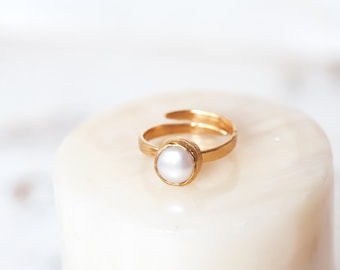 Freshwater Pearl Ring, Round White Bridal Ring, Bridesmaid Ring, Pearl Ring , Bride Gift, Christmas Gift