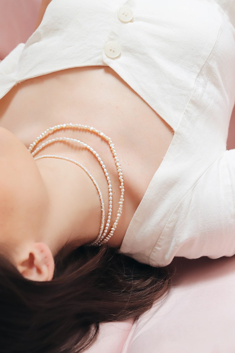 Collier de perles deau douce dorge blanche fait à la main, élégant collier de perles plaqué or, bijoux de la fête des mères, cadeau de Noël image 2