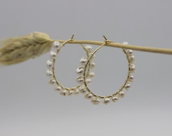 Pearl Hoop Earrings / Pearl Circle Hoop Earrings /Delicate Hoops / Beaded Pearl Earrings / Bridesmaid Gift / Mom's Gift / Christmas Gift