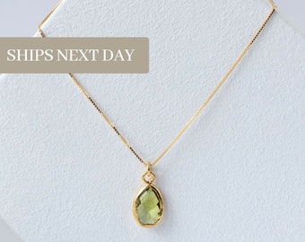 Peridot Necklace, August Birthstone Necklace, Peridot Teardrop Necklace, Elegant Necklaces, Christmas Gift