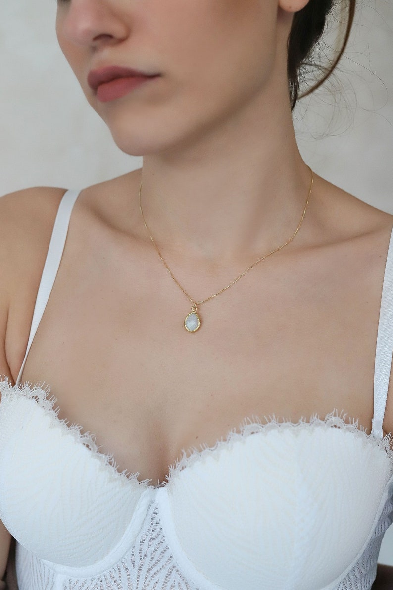 Moonstone Necklace, Minimalist Necklace , Gemstone Necklace, Tiny Necklace, Birthstone Jewelry, Christmas Gift zdjęcie 5