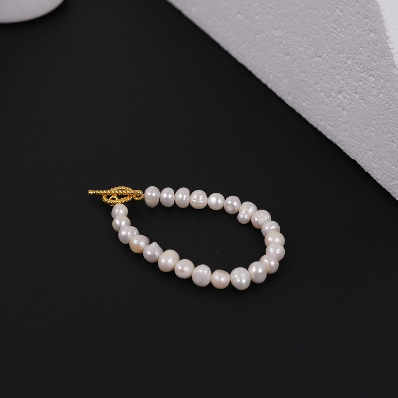 Modern Pearl Jewelry, Pearl Bracelet, Bridal Jewelry, Delicate Elegant Jewelry for Wedding,June Birthstone Gift, Gifts for Mom image 2